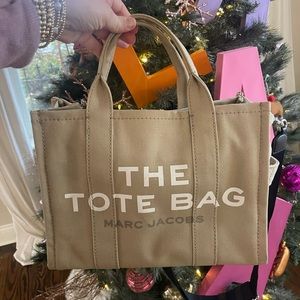 Marc Jacobs “The Tote Bag” *LIKE NEW!*